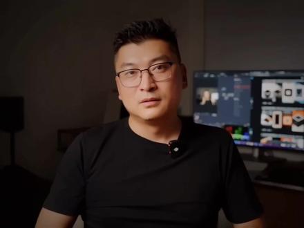 不会配音?试试我这个AI配音专家! 给AI一句话,5分钟能不能配好一条视频?
我的「AI科普视频配音专家」不会一上来就批量生成。它先从已经确认的分镜建立配音方案,确定音色、语速、发音和逐段语气;只做一段试听,等你确认以后再调用TTS批量配音。
全部生成完成后,它会根据真实音频自动建立时间轴和中文字幕,告诉下游每段从多少秒开始、多少秒结束,并检查英文缩写、年份、百分比、专有名词、吞字和停顿。这样配音不只是“有声音”,而是直接成为整条视频的真实时间基准。
视频里完整演示火山引擎TTS配置、选择音色、试听、批量生成、字幕、时间轴和发音检查。需要教程和技能指令,评论“AI配音专家”再私信我。
创作说明:本视频包含基于本人授权素材制作的AI数字人和AI配音;脚本、操作演示与后期由本人完成。#AI配音 #AI工具 #文字转语音 #AI视频 #视频创作