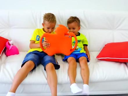 尼基兄弟:弗拉德和尼基塔是选择了爸爸的红色跑车!简直太帅了!