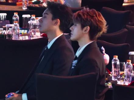 2025愛奇藝尖叫之夜 上台領獎全程 #邓为