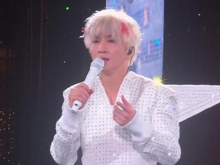 点歌环节,点到了我最爱的下雨了#万兽之王首场 #万兽之王 #薛之谦 #薛之谦演唱会