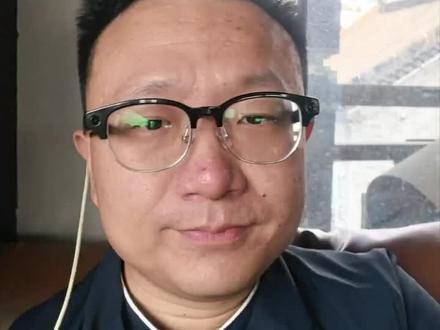 华为AI眼镜真实测评之吐槽篇 华为AI眼镜深度使用10天
三大槽点,不吐不快!#华为ai眼镜 #ai智能眼镜 #智能眼镜 #华为 #数码