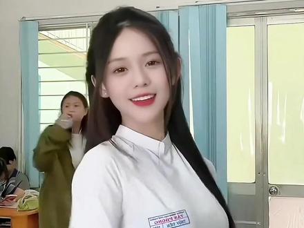 说到全球最有特色的校服,越南校服必有一席之地!