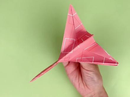 航空母舰运载飞机,炫酷的仿真纸飞机,飞行指数:2颗星,外形指数:4颗星,折叠指数:1颗星 #纸飞机