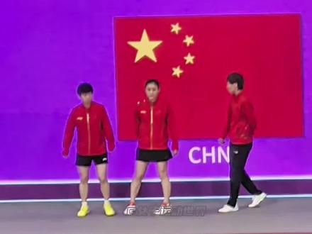 亚运会女子乒乓决赛
中国vs日本
中国队入场
#杭州亚运会 #杭州亚运会国乒 #比赛现场 #孙颖莎#陈梦