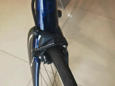 法国拉皮尔FDJ女子车队,队版ⅩELl∪S一sl600公路车被好大哥拿下。安排送车!