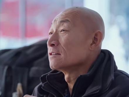 冬泳怪鸽:知行合一的活法 “闲话终日有,不听自然无”笑梗不笑人,他是流量时代最清醒的平凡人。#冬泳怪鸽 #闲话终日有不听自然无 #奥利给 #笑梗不笑人 #知行合一