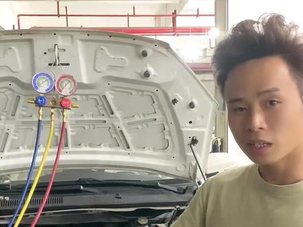 这款云度π1老铁们你们见过吗?我也是第一次维修#长沙新能源汽车维修 #新能源汽车维修 #日常撸车 #云度π1 #锂电池修复 #空调维修 @DOU+小助手