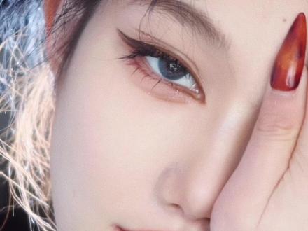 新的一年就画这个媚眼如丝的丹凤眼妆容去见未来男朋友吧!#妆前妆后 #丹凤眼 #妆容教程
