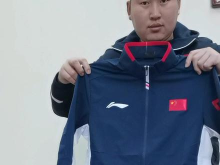 李宁新款套服