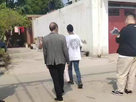 东关小邬家真的保不住了,这是不是真的要拆迁了!