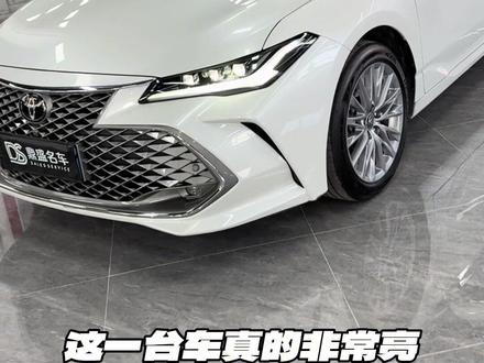 24款的亚洲龙还会是你的首选吗
大白龙一台,24款双擎2.5L尊贵版亚洲龙,这个颜色真的很少有,气质优雅,高级低调 ,24年上牌跑了2.4万公里,你会喜欢吗
#亚洲龙 #24款亚洲龙 #丰田 #dou是好车 #广州