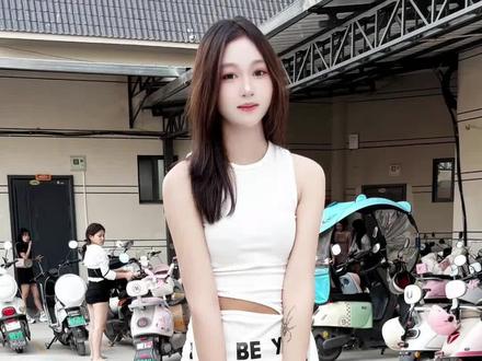 安妮在快手青青好乖跳舞#农村姑娘 #少数民族 #中缅边境 #安妮