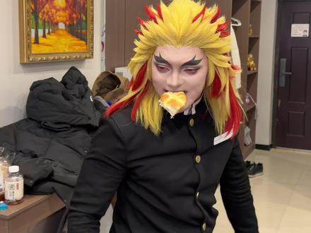 比比拉波 没有一个食物在炼狱面前会落在地上#鬼灭之刃 #炼狱杏寿郎 #富冈义勇 #不死川实弥 #甘露寺蜜璃