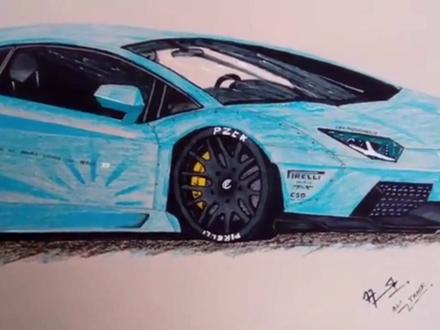 小伙用彩铅手绘兰博基尼Aventador