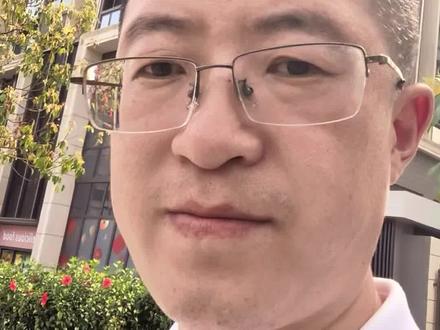 黄金暴跌100元每克,你怎么看? 3.23日下午三点半,一天跌100元。历史之最。黄金白银把时间往后拉长2-3个月。牛市依然在。#黄金暴跌 #黄金珠宝#黄金白银 #黄金价格 #白银暴跌