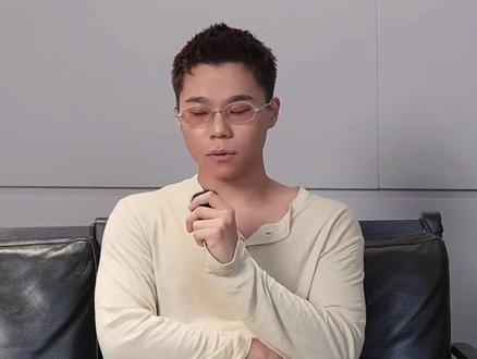 汤令山最新专访释出! “原来玻璃写的都是假的”“我祝福你哦”“mj对我影响不大”#汤令山 #garetht #garetht汤令山 #采访 #玻璃