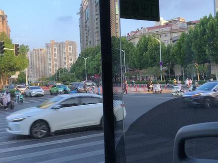 110亿资金暴雷跑路,老板全家跑去国外