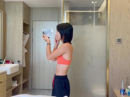 遇到街健腿毛,赶紧抓过来拍肌肉@街健腿毛—上海vlog