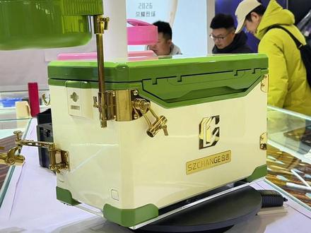 仓吉新款钓箱配置升级!碳纹盖旗舰款价格是2k多!#仓吉 #仓吉钓箱 #仓吉配件 #钓箱 #新款钓箱