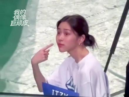 #月鳞绮纪 感觉金靖台词都不用背,因为根本不像演的哈哈哈哈