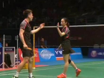 郑思维黄雅琼领证结婚#体育精神 @抖音小助手