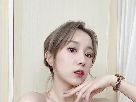 自测穿衣风格!一招找准!快艾特你的姐妹一起做测试吧~#穿搭公式