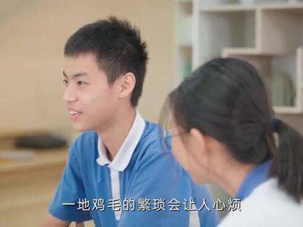 我小孩是个老师,他说一双眼睛看不住几十个学生,但是一颗爱心可以拴住几十个学生的心,但愿他往后余生一切都好!#每一个精彩瞬间都值得记录