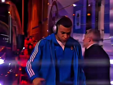 “皇马争冠关键战”#姆巴佩#实况足球手游#易球成名计划#皇马#足球的魅力