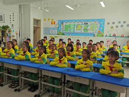 #库里之歌#课桌舞完整版