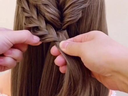 天蝎座发型,下一个出什么?赶紧留言告诉我#编发 #美味一刻满满是真 @编发达人琳琳