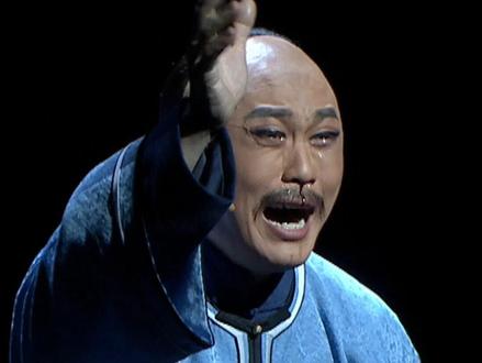甬剧演员表演太投入 情至深处导致鼻子毛细血管破裂流血不止 网友:“戏比天大”这句话具象化了 向用心付出的演员致敬!(来源:@甬剧苏醒 )