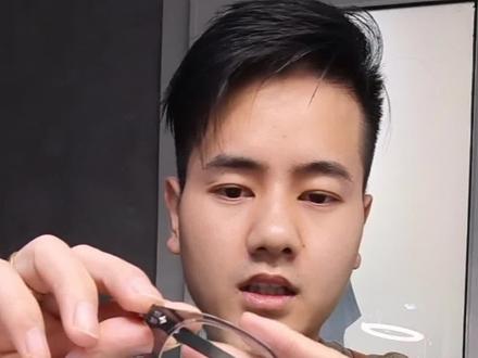 日常面对板材眼镜下滑,贴脸这些问题,不知道怎么解决的宝子们,
可以考虑一下这样改装鼻托,彻底解决眼镜下滑贴脸的问题!##眼镜维修 ##眼镜 # ##专业的事交给专业的人 #板材眼镜改装鼻托
#眼镜下滑