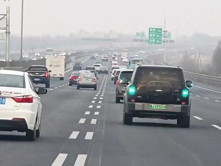 方程豹钛七三个月卖十万台,不愧是你啊,过个年给我撑足了面子,作为全国首批车主这几个月开下来是真的爽#方程豹 #钛七 #过年高速