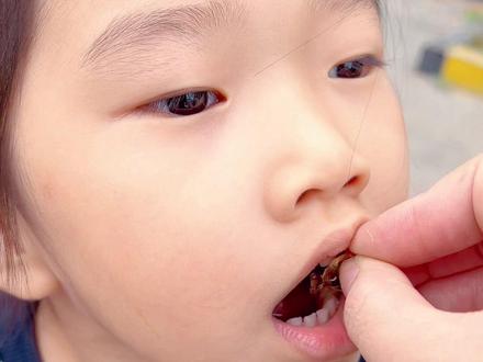 换季时宝宝容易感mao,坚持每天饭后一粒#鱼油,含量高易吸收,淡淡甜橙味孩子爱吃,#迪巧 大品牌,妈妈更放心#鱼肝油#dha