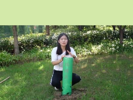 #垃圾分类 #手工制作 #环保 垃圾分类小组又来啦,今天带大家制作蚯蚓塔