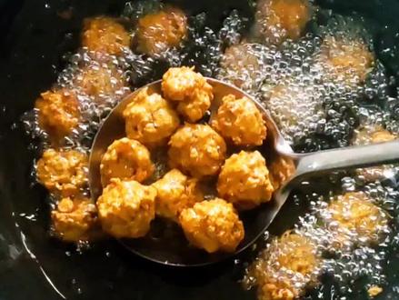 #创作灵感3 分钟学会!让全家夸你厨神的素藕丸子#美食教程 #抖音美食教程 #藕丸子 #女性创业