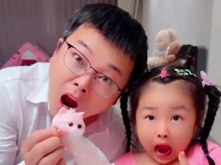 小朋友宝宝爱看的搞笑视频 小孩子搞笑视频#启蒙早教 #0到3岁早教儿歌 #亲子互动 #儿童动画 #3到6岁儿童益智早教动画 吃糖果的小朋友搞笑视频