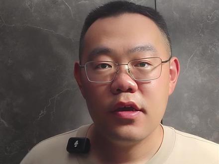 不必神化教师,看看那位连云港女教师,古人早已点透为师之本。 古人早已点透为师之本,好老师和坏老师同时存在。连云港女教师因为吸管忘放,大闹奶茶店。如果你遇到坏老师应该怎么办?#女子情绪失控 #坏老师 #国学智慧