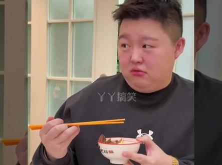 东北老妈花式催婚#搞笑#搞笑视频#每日一笑 原素材来自@大劳R