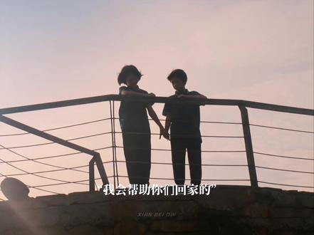 “裴之的眼神永远落在林朝夕身上~从一开始舍不得她回去 到最后竭尽全力帮助她回去 最真挚诚恳的感情…”#天才基本法 #天才基本法太高能了 #林子烨 #王圣迪 @DOU+小助手 @抖音小助手