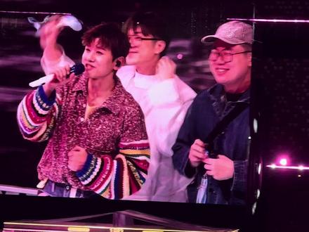 喜人怎么会来🙀#演唱会🎫 #张杰演唱会 #喜人