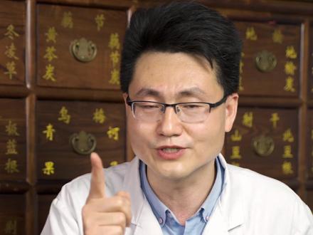 人体的中间是在哪儿?#健康科普 #医学科普