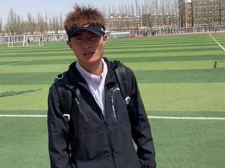 能不能拿捏就看兄弟们了👀
#李成龙 #体育生男友