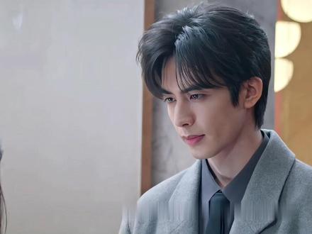 婚礼上重逢白月光,商界大佬当众失控表白,甜炸全场 #骄阳似我 #赵今麦 #宋威龙 #高甜来袭 #2025影娱年终大赏