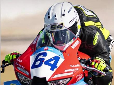 张雪机车厂队圆满完成WSBK季前测试,积分区胜似闲庭信步 赛季揭幕站锁定正月初四到初六@张雪的机车 #WSBK #赛车 #张雪机车 #张雪820RR