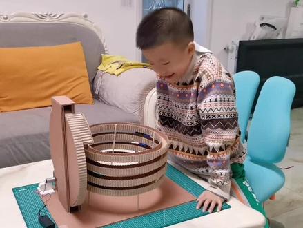 纸壳滚珠滑道制作教程,可以自动无限循环的滑道 #手工玩具 #滚珠滑道