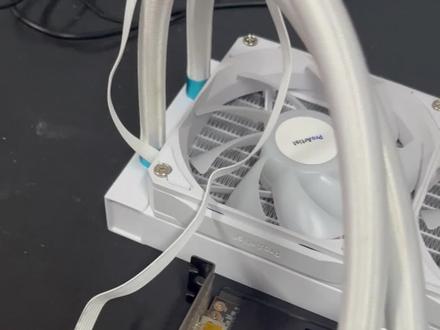 自己动手给显卡安装水冷散热是一种什么样的体验?#电脑配置 #diy电脑 #显卡