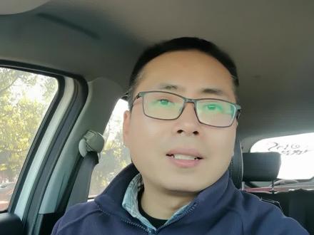 #统信董事长开除不穿西装员工 不穿西装就开除,这有点奇葩#上热门#新闻热点#正能量@抖加🔥上热门🔥dou+🔥热点宝