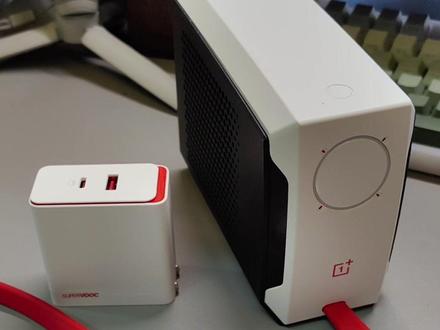 想要散热好,又想要无线充电?来看看一加45W,液冷散热器的磁吸无线充版表现怎么样#数码科技 #一加45w液冷散热器