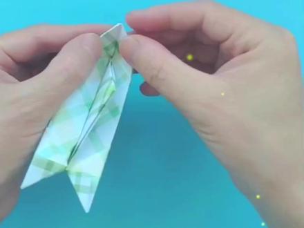 简单几步折好童年玩儿的乌篷船,装上糖果放在水上飘过去给好朋友#手工 #教程 #折纸#小时候的记忆 #船